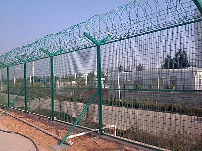 機(jī)場護欄網